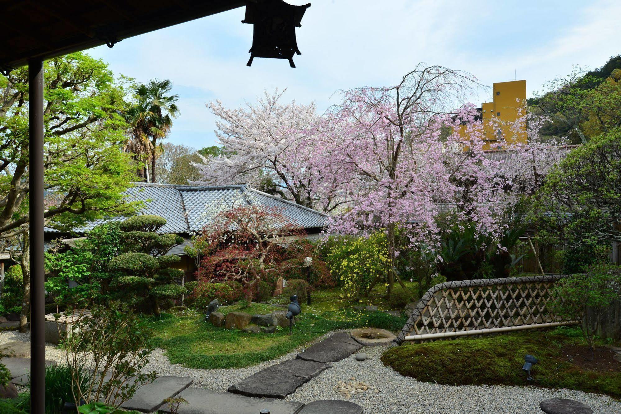Kona Besso Hotel Izunokuni Bagian luar foto